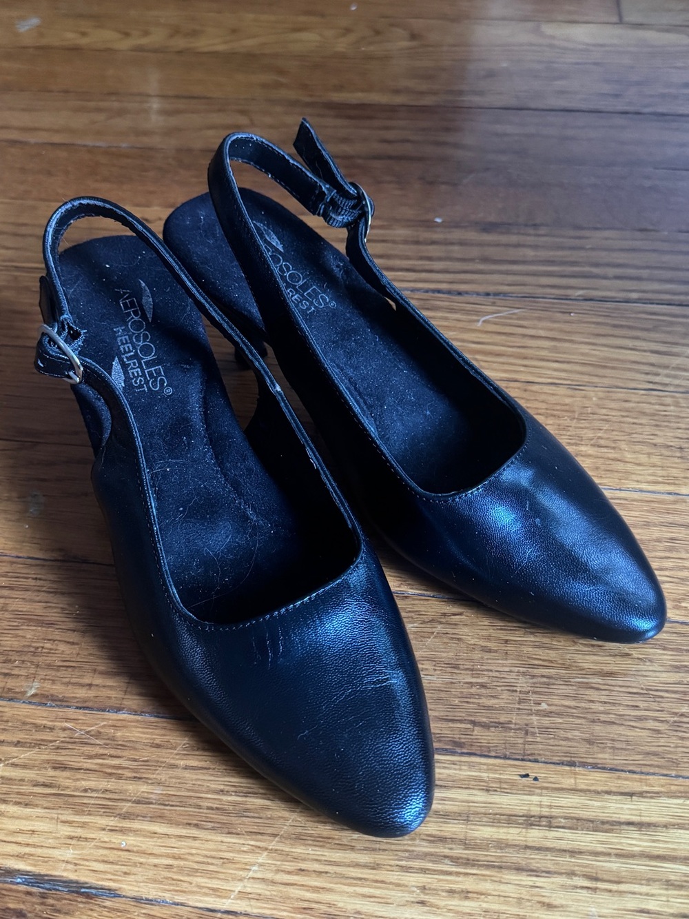 AEROSOLES Black Pointed Kitten Heels